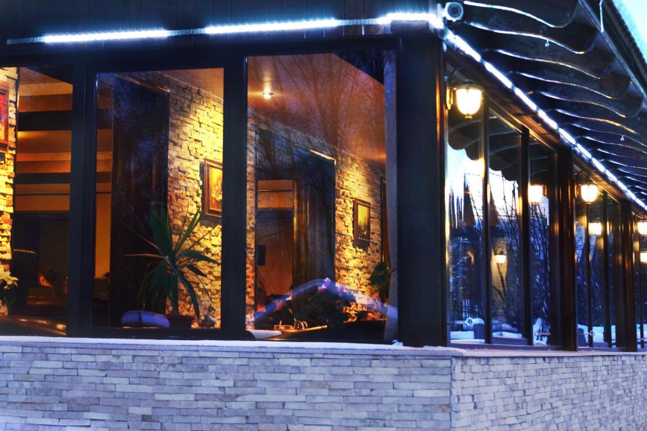 Hanul Simon Pensiune & Restaurant 브란 외부 사진