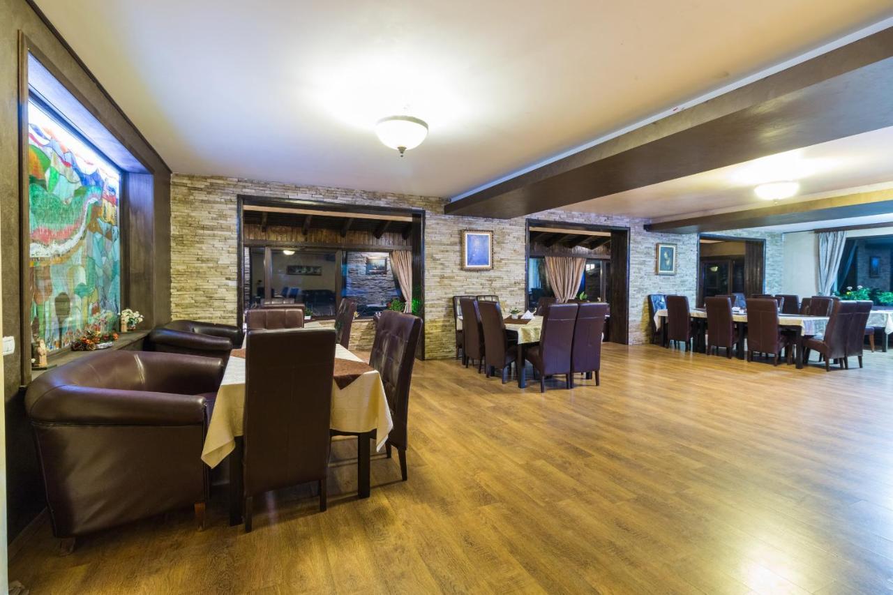 Hanul Simon Pensiune & Restaurant 브란 외부 사진