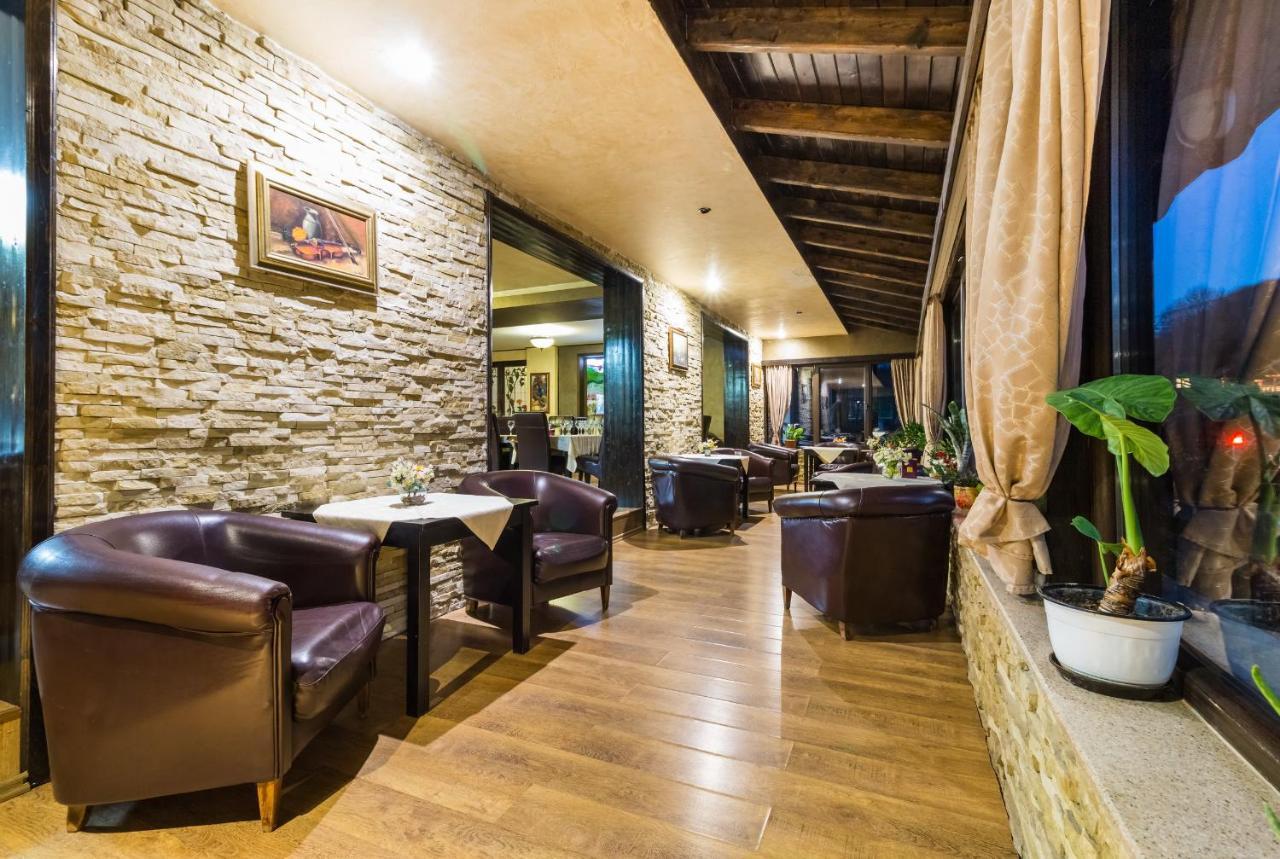 Hanul Simon Pensiune & Restaurant 브란 외부 사진