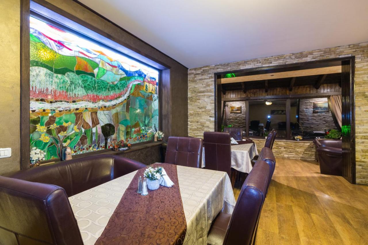 Hanul Simon Pensiune & Restaurant 브란 외부 사진
